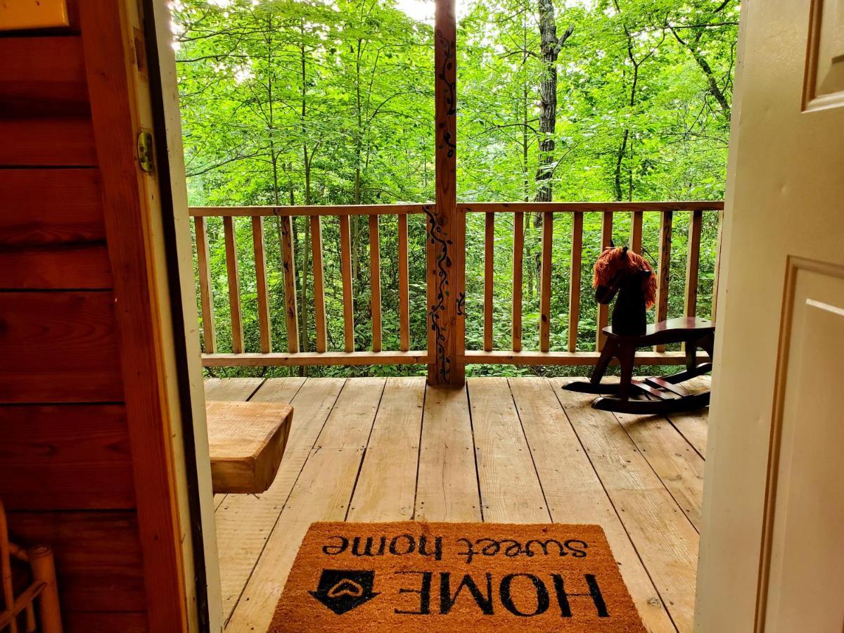 Lil' Log At Hearthstone Cabins And Camping - Pet Friendly Helen Exterior foto